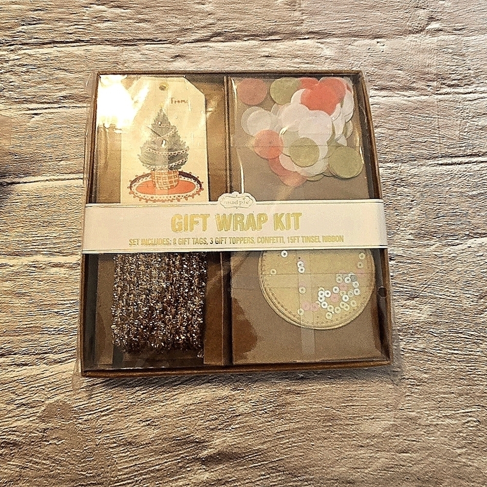 Mud Pie Gift Wrap Set